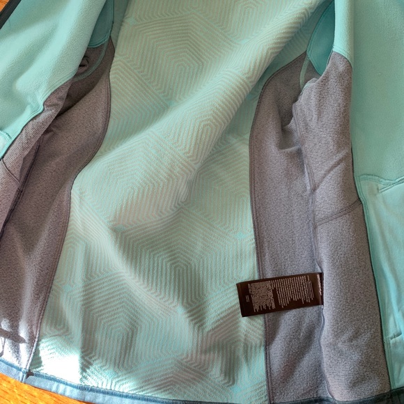 North Face NWT cold gear wind resistant jacket - Picture 6 of 8